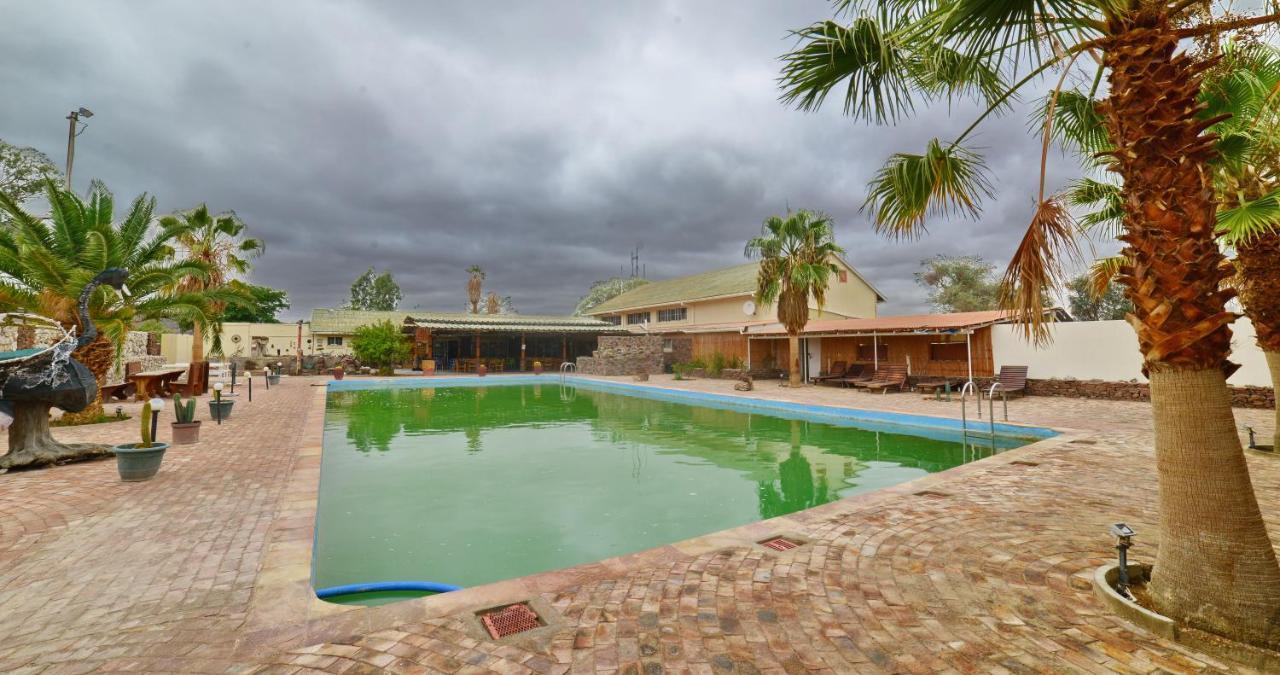 Brandberg Rest Camp Hotel Uis Exterior foto
