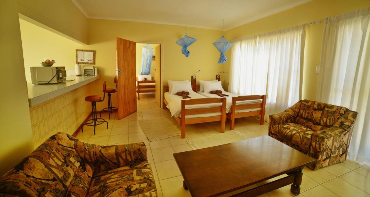 Brandberg Rest Camp Hotel Uis Exterior foto