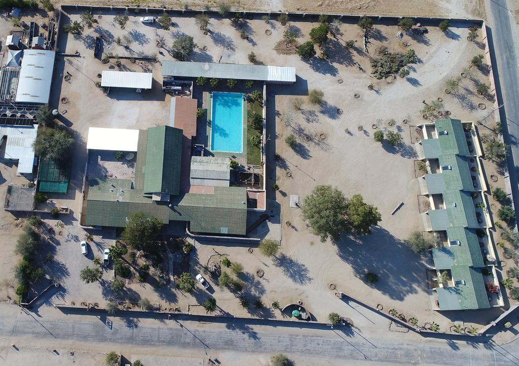 Brandberg Rest Camp Hotel Uis Exterior foto